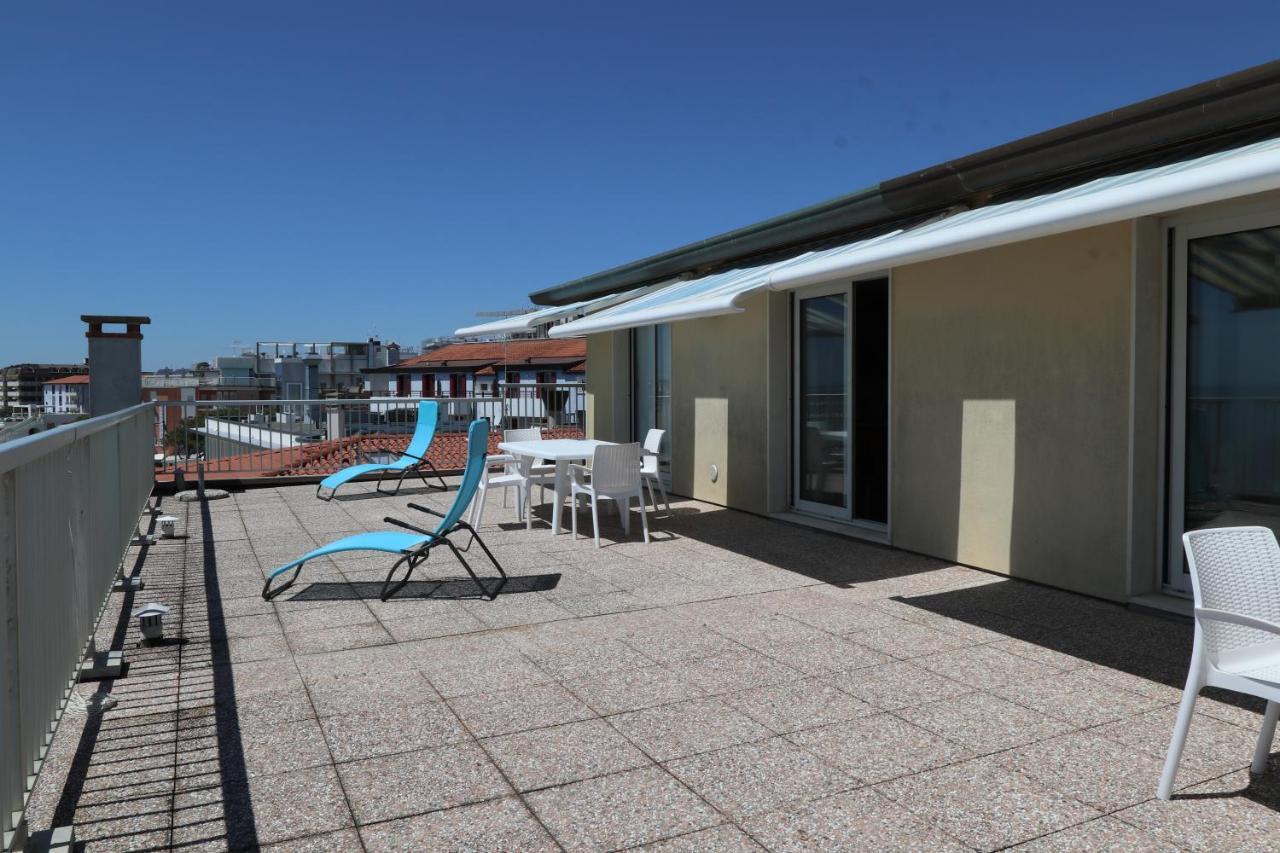 Penthouse Attico Mara Daire Caorle Dış mekan fotoğraf