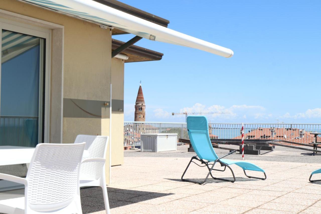 Penthouse Attico Mara Daire Caorle Dış mekan fotoğraf